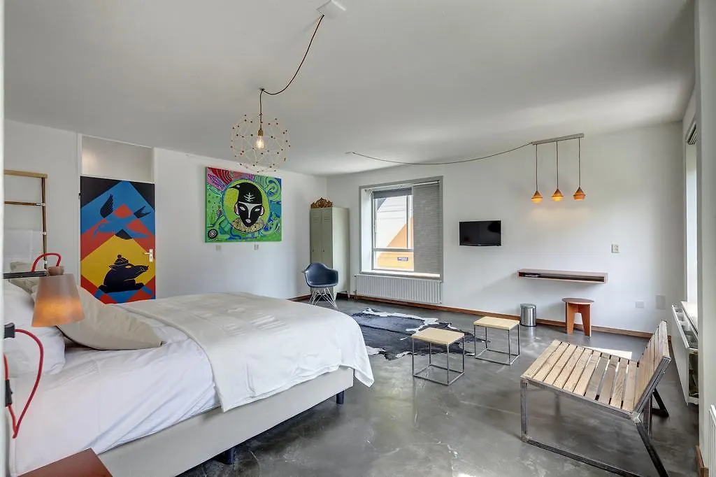 Apartment Hotel Zuid Oost Heesterveld Bnb Zoh Амстердам