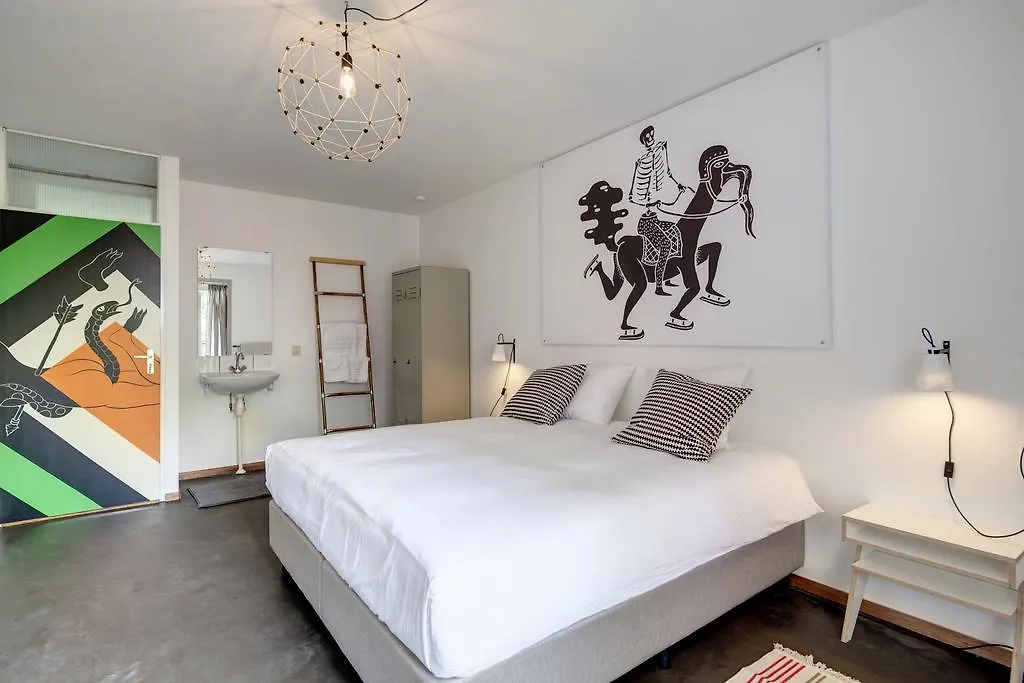Apartment Hotel Zuid Oost Heesterveld Bnb Zoh Амстердам